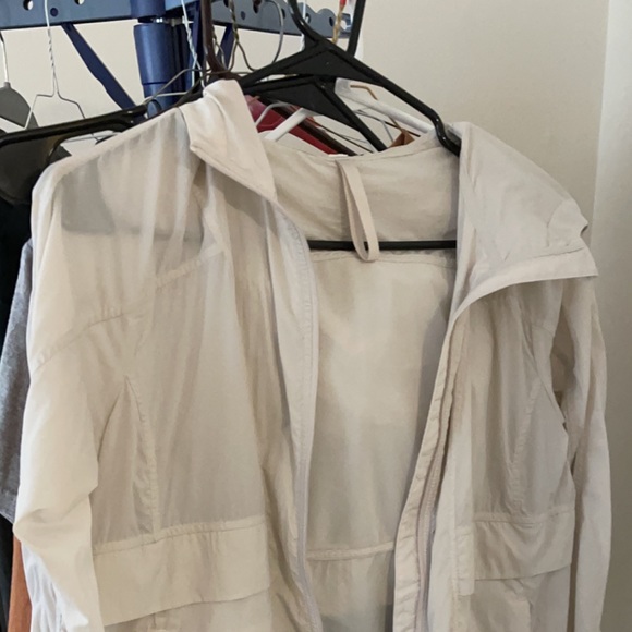 lululemon athletica Jackets & Blazers - Lululemon Windbreaker size 2